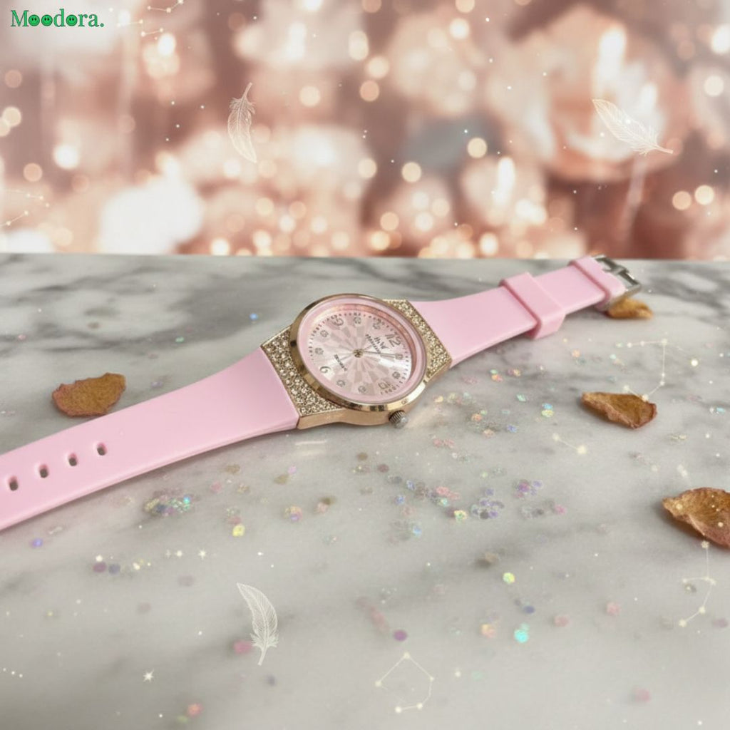 Moodora Ladies Stylish Rubber Strap Watch – Elegant Women’s Wrist Watch