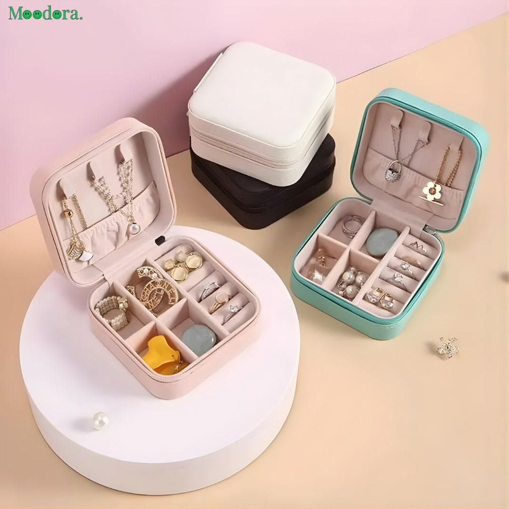 Moodora Portable Jewelry Storage Box – Leather Travel Organizer